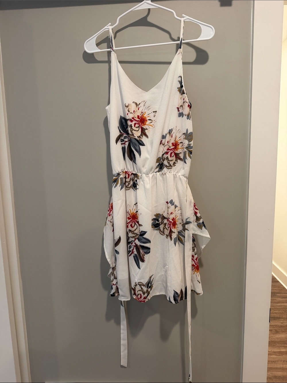 Grace Karin White Floral V-Neck Mini Dress with Red & Blue Accents